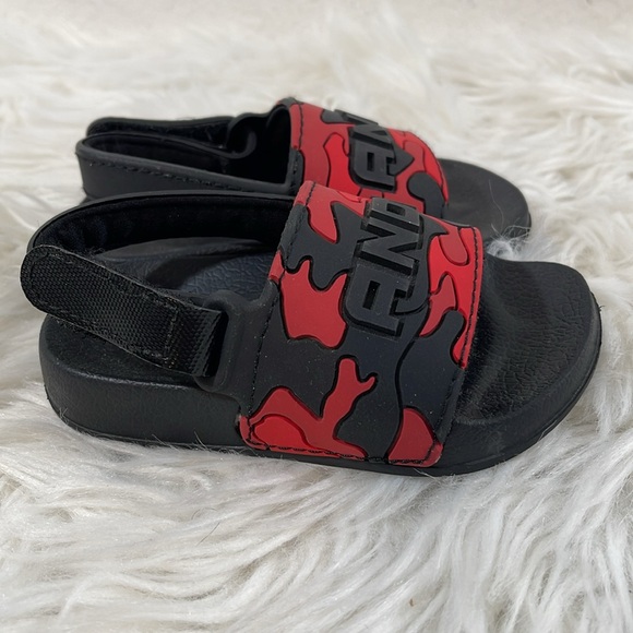 And1 Toddler Boy/Girl Size 5/6 Red Black Camo Velcro Strap Slide Sandals - Picture 2 of 10